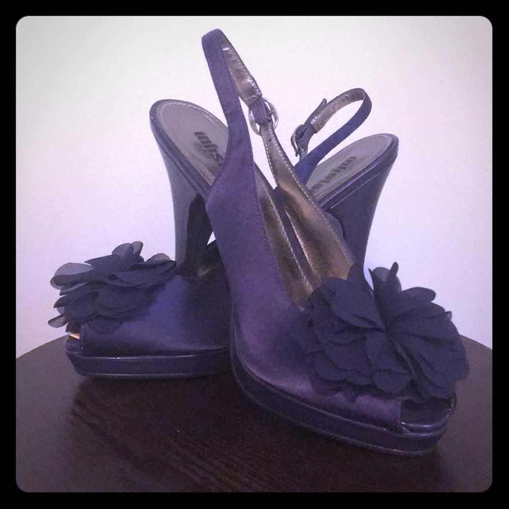 Purple heels with flower Size 8